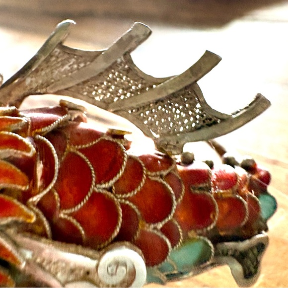 Stunning large Antique Sterling and enamel Articulated Fish Pendant Necklace - Picture 3 of 9